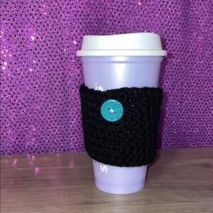 Chic Black Cup Cozy with Turquoise Button Accent